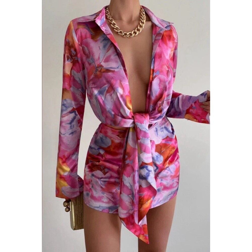 NWT RNWY Charlie Ruby Runaway Shirt Dress Floral Silky Gold Buttons Size M US 06